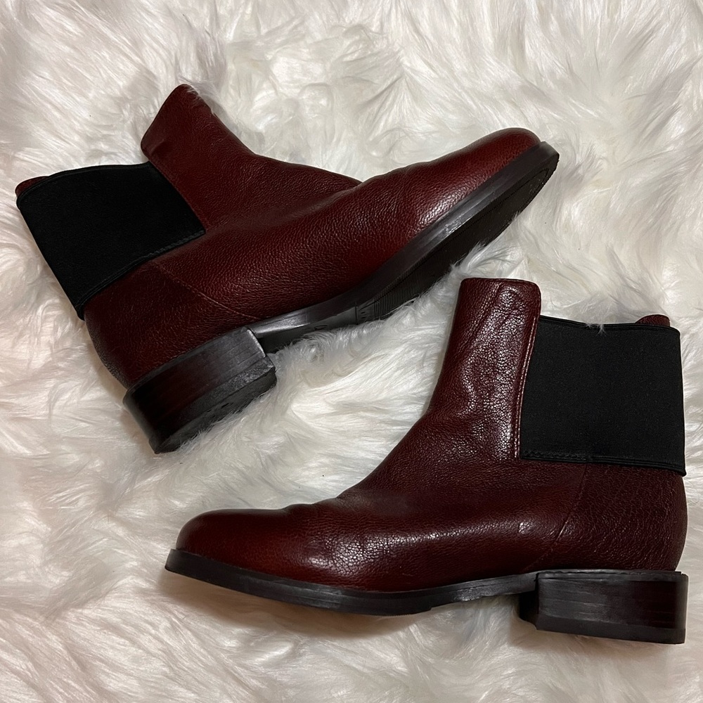 Clarks Burgundy Leather Chelsea Boots Size US 7 (UK 4.5)
